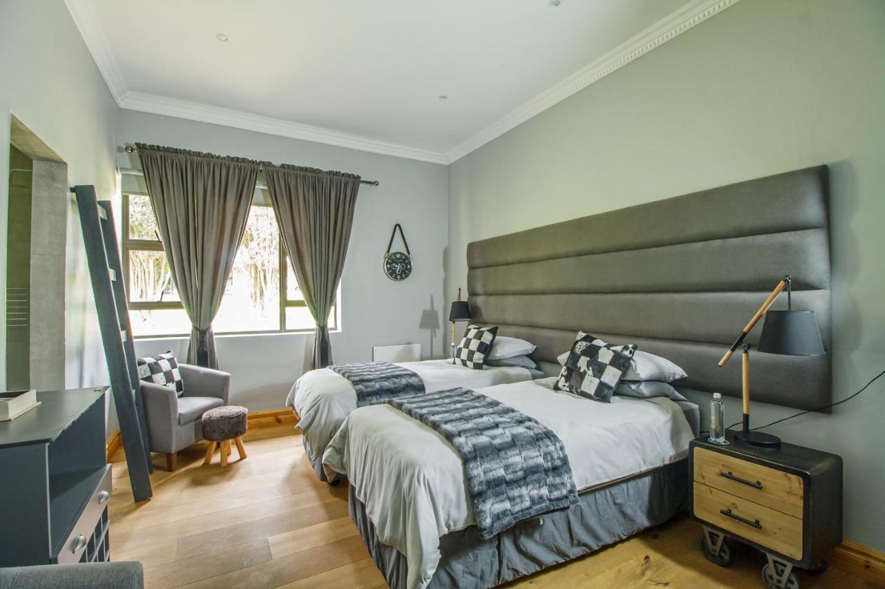 Wetlands Game Lodge Wakkerstroom ภายนอก รูปภาพ