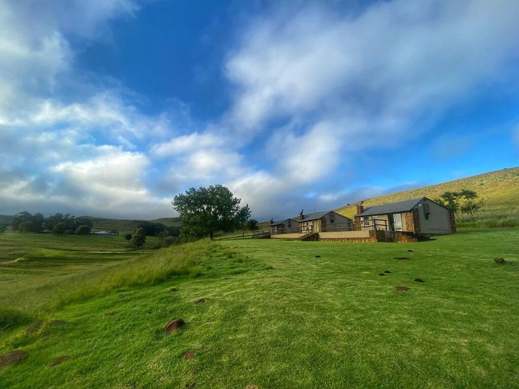 Wetlands Game Lodge Wakkerstroom ภายนอก รูปภาพ